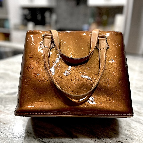 Louis Vuitton Authentic Houston Bronze Vernis Leather Tote - Picture 2 of 15